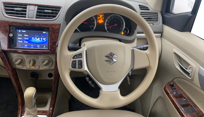 2017 Maruti Ertiga VXI AT, Petrol, Automatic, 29,579 km, Steering Wheel Close Up