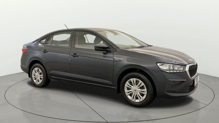 2022 Skoda SLAVIA ACTIVE 1.0L TSI MT, Petrol, Manual, 38,579 km, Right Front Diagonal
