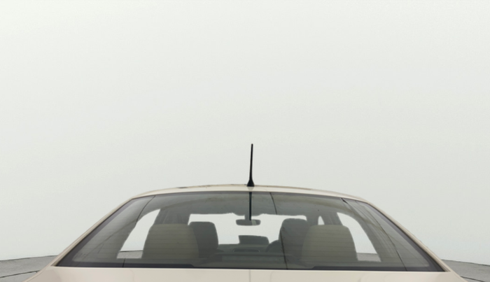 2017 Volkswagen Vento HIGHLINE PETROL AT, Petrol, Automatic, 84,972 km, Rear Windshield