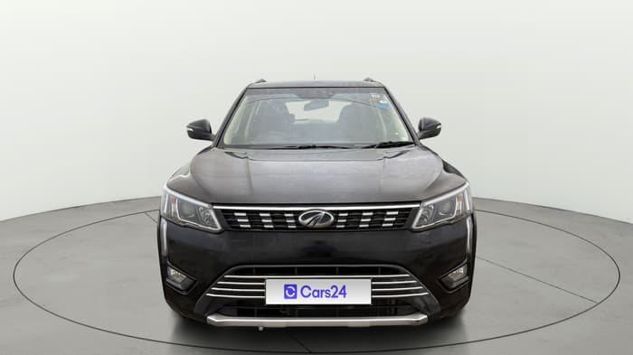 2022 Mahindra XUV300 W8 1.2 PETROL, Petrol, Manual, 26,788 km, Front