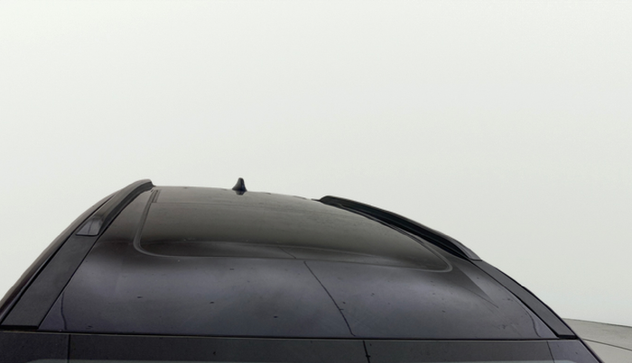 2022 Mahindra XUV700 AX 5 P MT 7 STR, Petrol, Manual, 38,236 km, Roof