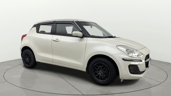 2022 Maruti Swift VXI AMT, Petrol, Automatic, 42,006 km, Right Front Diagonal