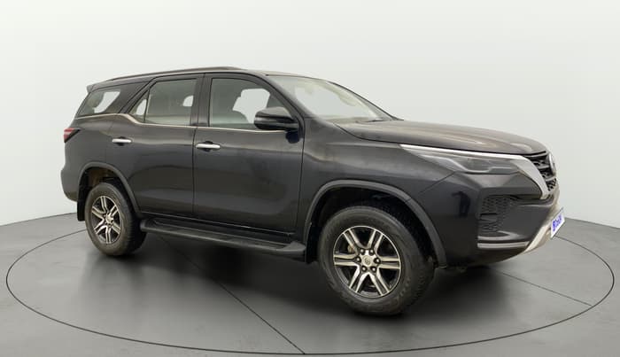 2021 Toyota Fortuner 2.8 4X2 MT, Diesel, Manual, 79,874 km, Right Front Diagonal