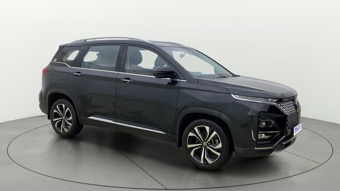 2024 MG HECTOR PLUS SHARP PRO 1.5 PETROL TURBO CVT 7 STR, Petrol, Automatic, 17,214 km, Right Front Diagonal