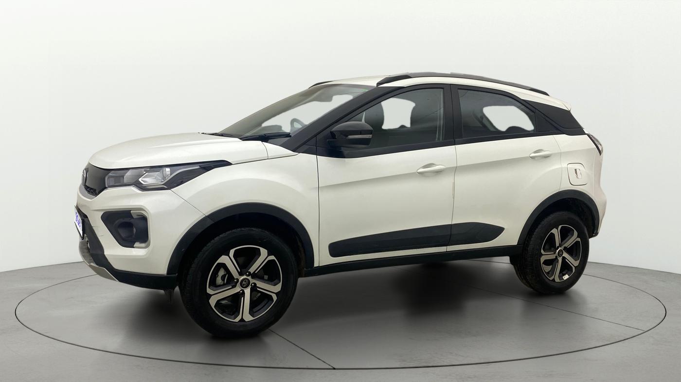 2023 Tata NEXON XZ PLUS PETROL SUNROOF, Petrol, Manual, 17,835 km, Left Front Diagonal