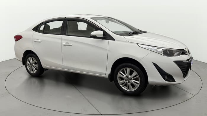 2018 Toyota YARIS V CVT, Petrol, Automatic, 54,910 km, Right Front Diagonal