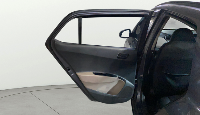 2019 Hyundai Grand i10 MAGNA 1.2 KAPPA VTVT, Petrol, Manual, 28,161 km, LHS Rear Door