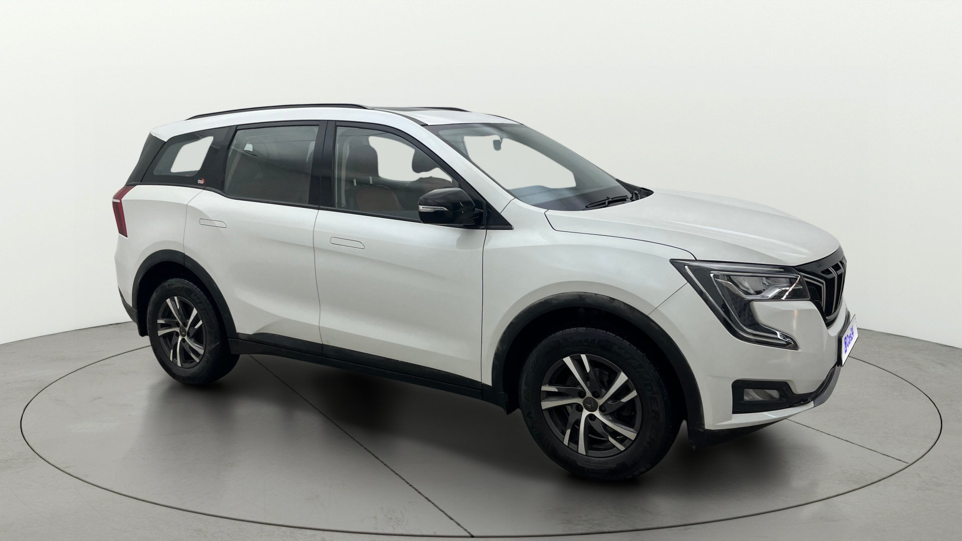 2022 Mahindra XUV700 2021-2026 AX 5 P MT 5 STR