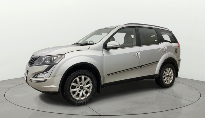 2016 Mahindra XUV500 W10 1.99, Diesel, Manual, 53,060 km, Left Front Diagonal
