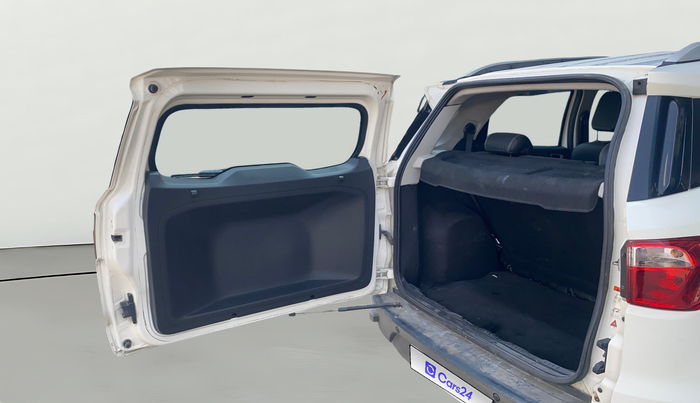 2016 Ford Ecosport TITANIUM 1.5L DIESEL, Diesel, Manual, 1,39,123 km, Boot Door Open