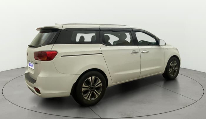 2020 KIA CARNIVAL PRESTIGE 2.2 7 STR, Diesel, Automatic, 1,21,694 km, Right Back Diagonal