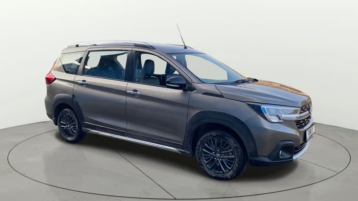 2019 Maruti XL6 ALPHA AT, Petrol, Automatic, 94,172 km, Right Front Diagonal