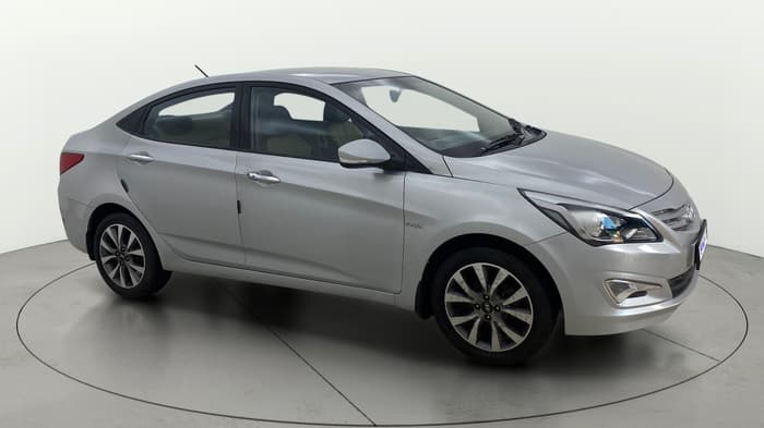 2015 Hyundai Verna FLUIDIC 4S 1.6 VTVT S(O), Petrol, Manual, 94,337 km, Right Front Diagonal