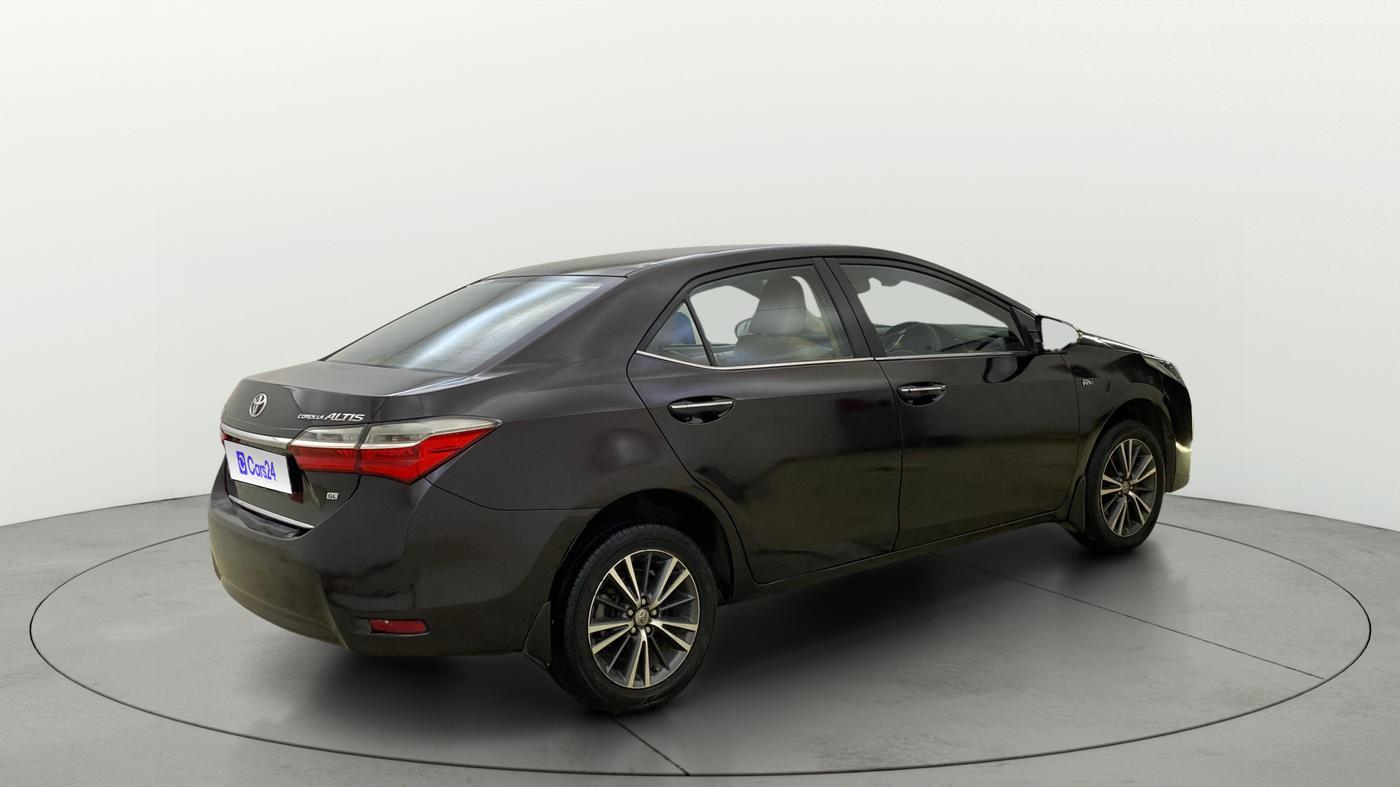 2017 Toyota Corolla Altis GL PETROL, Petrol, Manual, 73,814 km, Right Back Diagonal