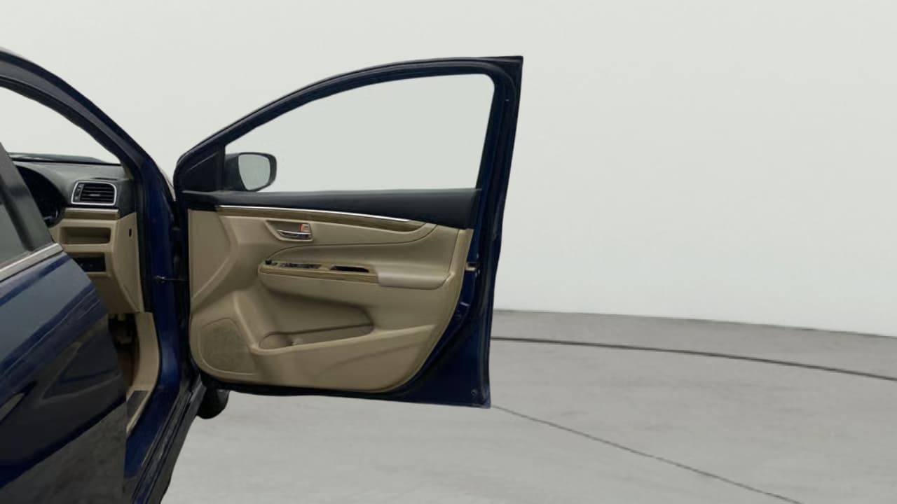 2018 Maruti Ciaz ALPHA  AT 1.5 SHVS PETROL, Petrol, Automatic, 81,561 km, RHS Front Door