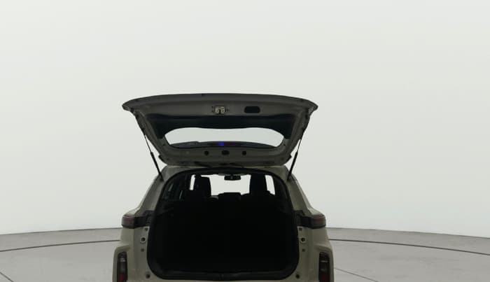 2023 Maruti Grand Vitara ALPHA SMART HYBRID AT, Petrol, Automatic, 63,790 km, Boot Open Zoomed View