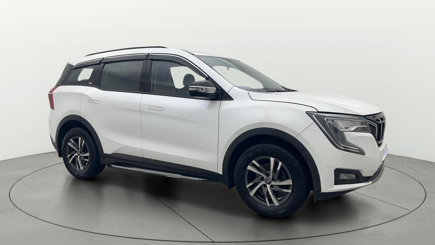 2023 Mahindra XUV700 AX 5 D AT 7 STR, Diesel, Automatic, 1,26,913 km, SRP