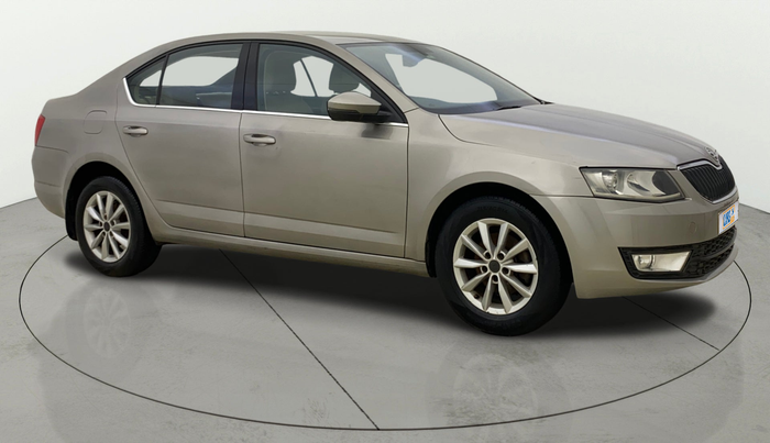 2014 Skoda Octavia AMBITION 1.4 TSI, Petrol, Manual, 1,00,585 km, Right Front Diagonal