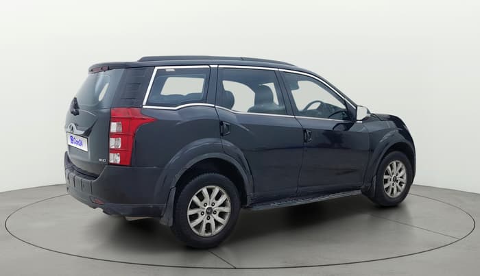 2015 Mahindra XUV500 W10, Diesel, Manual, 1,13,300 km, Right Back Diagonal
