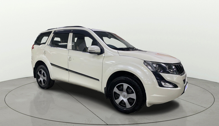 2017 Mahindra XUV500 W4, Diesel, Manual, 74,520 km, SRP