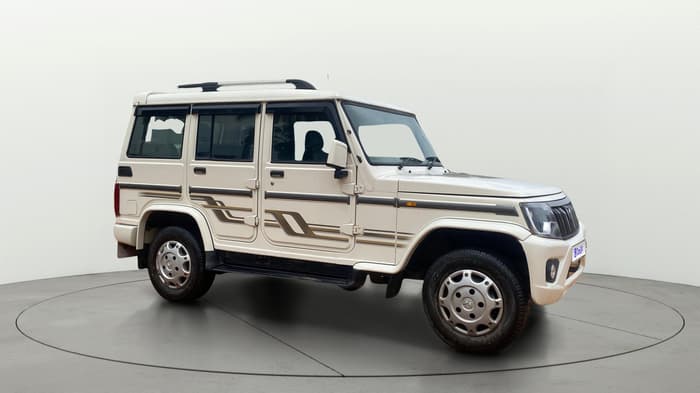 2023 Mahindra Bolero B6 (O), Diesel, Manual, 29,769 km, Right Front Diagonal