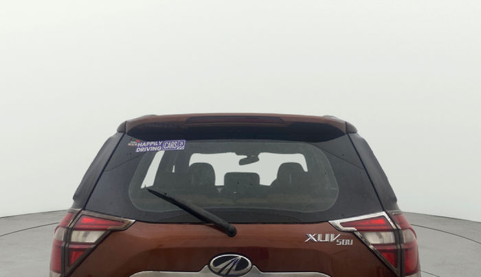 2018 Mahindra XUV500 W5, Diesel, Manual, 1,45,793 km, Rear Windshield