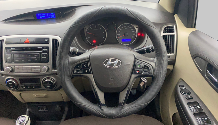 2014 Hyundai i20 SPORTZ 1.4 CRDI, Diesel, Manual, 75,389 km, Steering Wheel Close Up