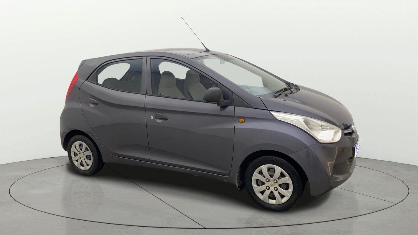 2017 Hyundai Eon MAGNA +, Petrol, Manual, 81,533 km, Right Front Diagonal