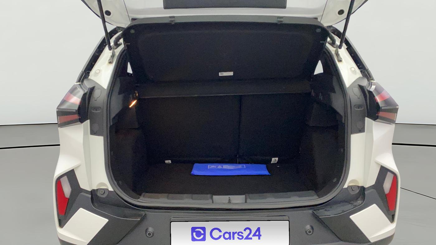 2023 Tata NEXON FEARLESS + SUNROOF DUAL TONE 1.2 PETROL, Petrol, Manual, 271 km, Boot Open Zoomed View