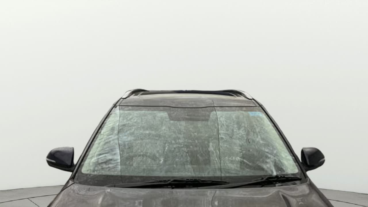 2024 KIA SELTOS  HTX 1.5 PETROL MT, CNG, Manual, 21,801 km, Front Windshield