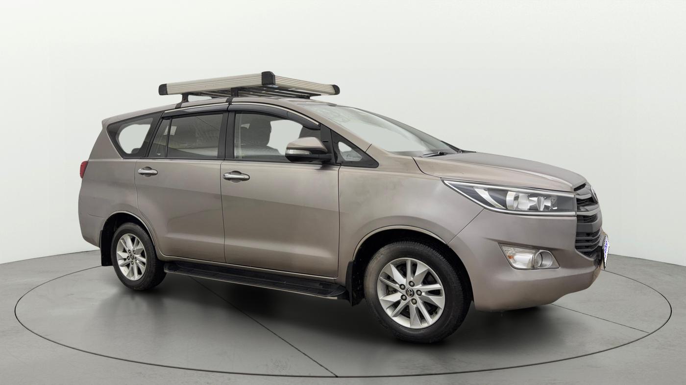 2019 Toyota Innova Crysta 2.7 GX AT 7 STR, Petrol, Automatic, 37,755 km, Right Front Diagonal