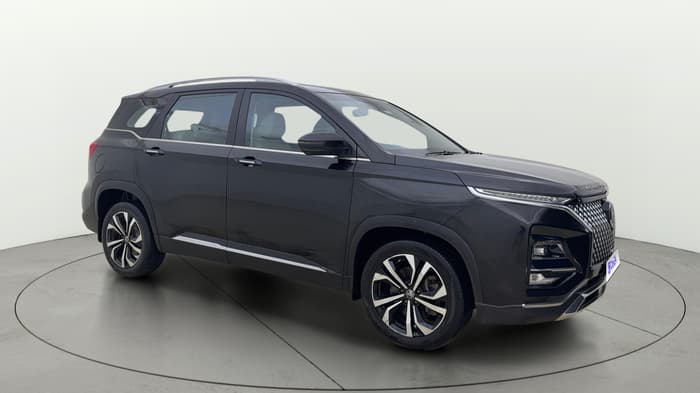 2023 MG HECTOR SHARP PRO 2.0 TURBO DIESEL, Diesel, Manual, 1,05,392 km, Right Front Diagonal