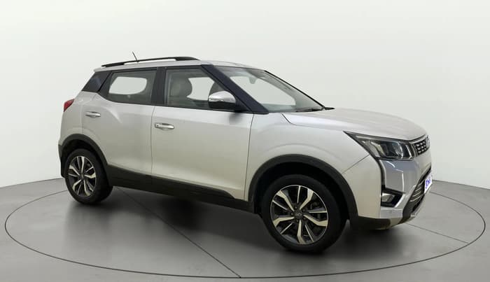 2020 Mahindra XUV300 W8 (O) 1.5 DIESEL, Diesel, Manual, 1,14,378 km, SRP