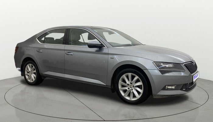 2016 Skoda Superb L&K 1.8 TSI AT, Petrol, Automatic, 1,05,887 km, SRP