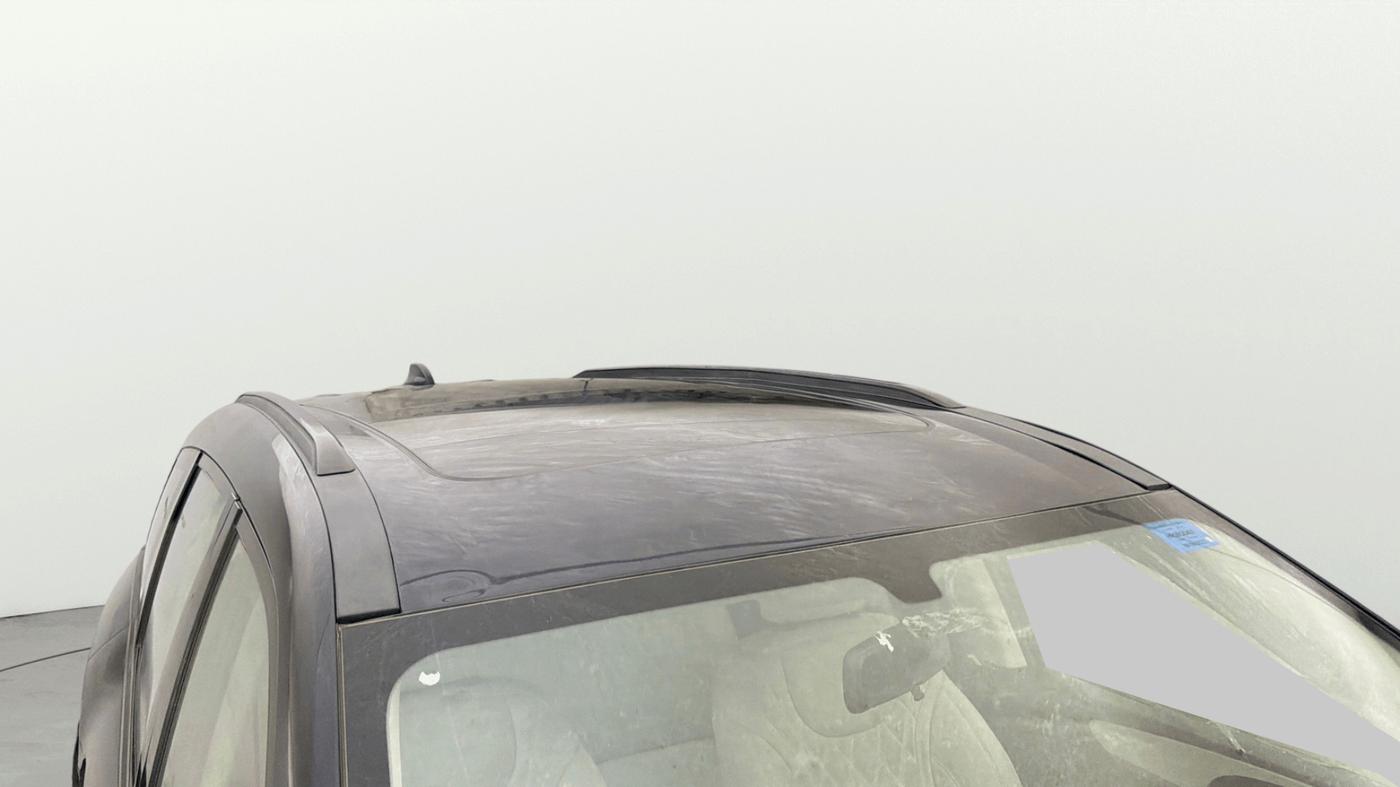 2022 Mahindra XUV700 AX 5 P MT 5 STR, Petrol, Manual, 66,297 km, Roof