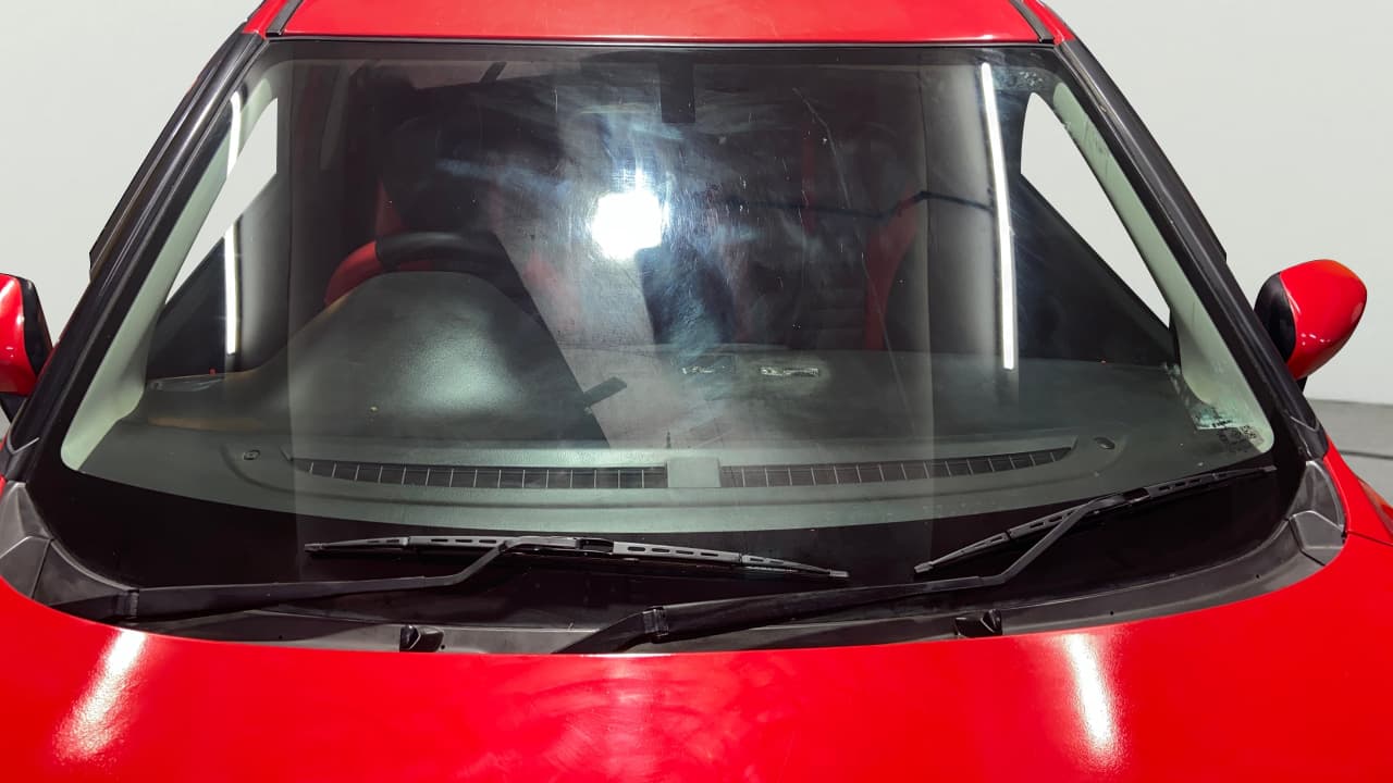 2016 Maruti Baleno ZETA DIESEL 1.3, Diesel, Manual, 68,780 km, Front Windshield