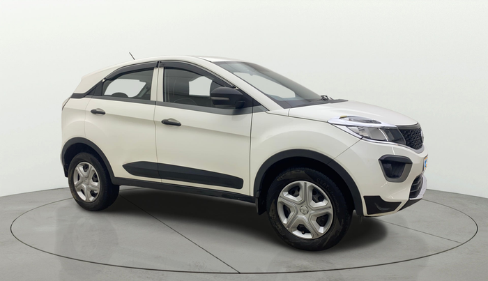 2017 Tata NEXON XM PETROL, Petrol, Manual, 62,236 km, SRP