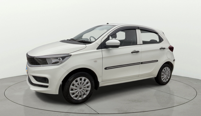 2020 Tata Tiago XE PETROL, CNG, Manual, 26,025 km, Left Front Diagonal