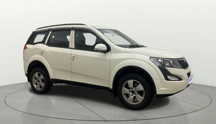 2017 Mahindra XUV500 W6 AT, Diesel, Automatic, 1,28,835 km, SRP
