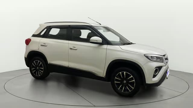 2021 Toyota URBAN CRUISER PREMIUM GRADE MT, Petrol, Manual, 1,14,755 km, Right Front Diagonal