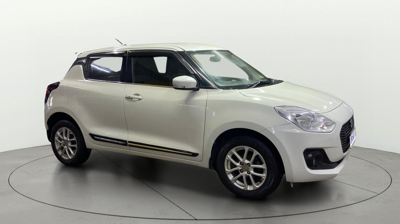2020 Maruti Swift ZXI AMT, Petrol, Automatic, 33,817 km, Right Front Diagonal