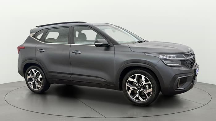 2025 KIA SELTOS  X LINE 1.5 DIESEL AT, Diesel, Automatic, 10,712 km, Right Front Diagonal