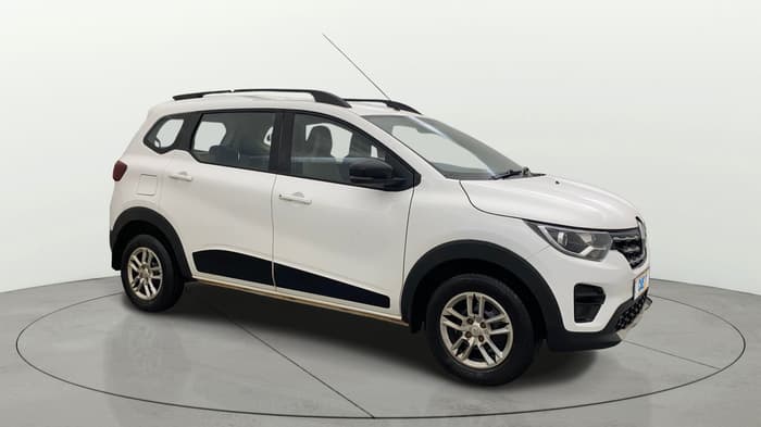 2024 Renault TRIBER RXT, Petrol, Manual, 8,408 km, Right Front Diagonal