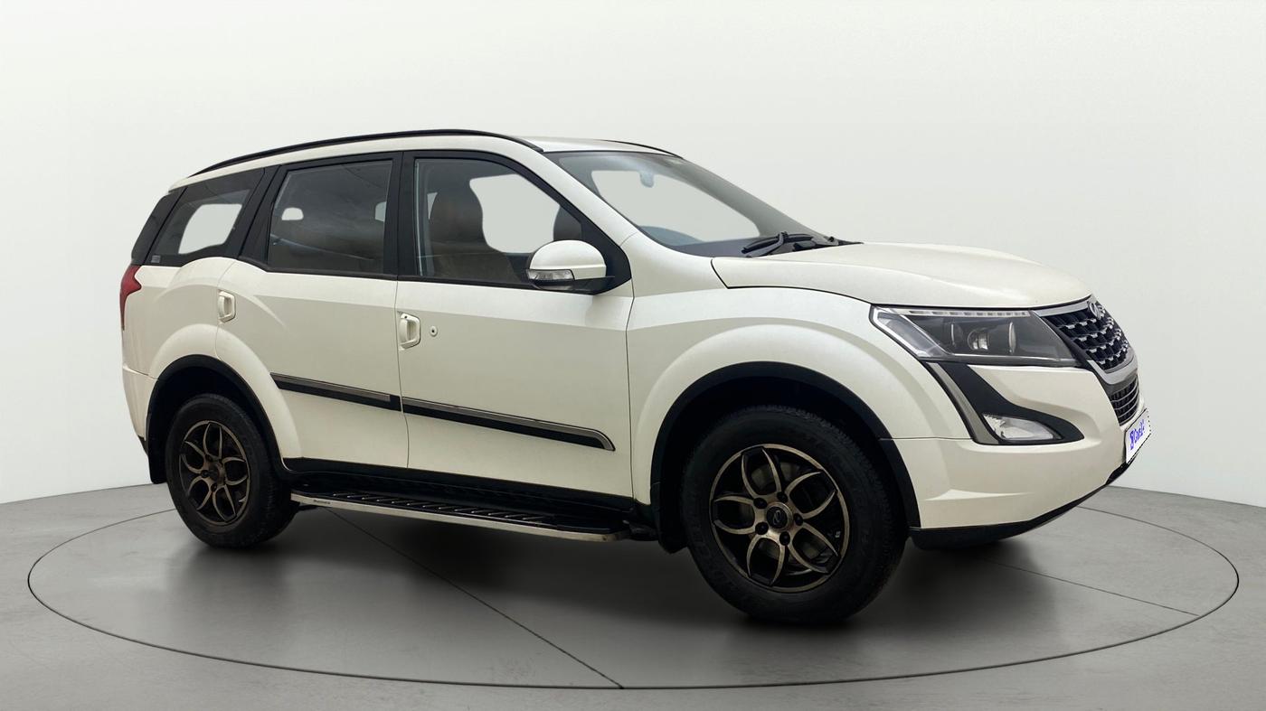 2020 Mahindra XUV500 W7, Diesel, Manual, 44,835 km, Right Front Diagonal