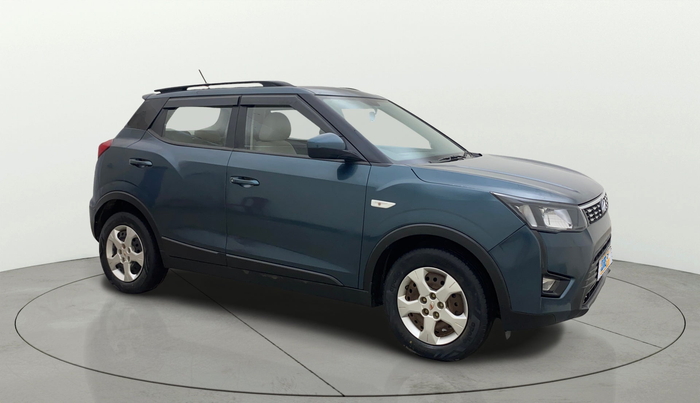 2019 Mahindra XUV300 W6 1.2 PETROL, Petrol, Manual, 58,725 km, Right Front Diagonal