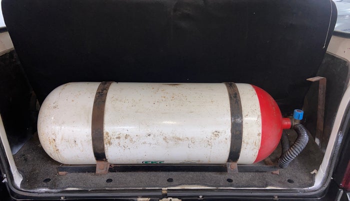 2018 Maruti Eeco 5 STR WITH A/C+HTR, CNG, Manual, 84,069 km, Boot Open Zoomed View