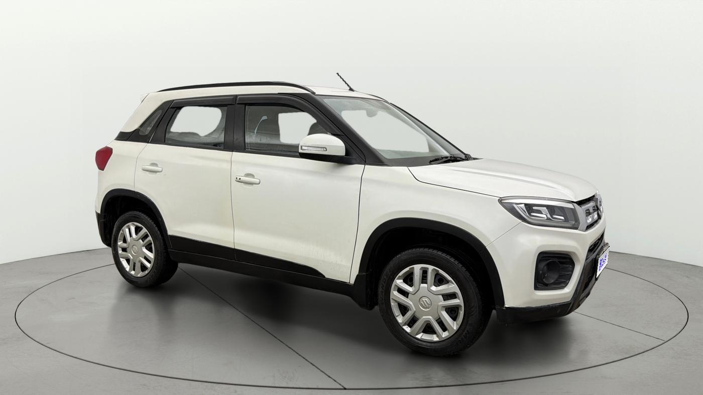 2022 Maruti Vitara Brezza VXI AT SHVS, Petrol, Automatic, 47,305 km, Right Front Diagonal