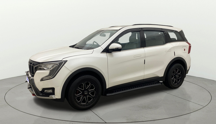 2022 Mahindra XUV700 AX 7 P AT 7 STR, Petrol, Automatic, 18,173 km, Left Front Diagonal
