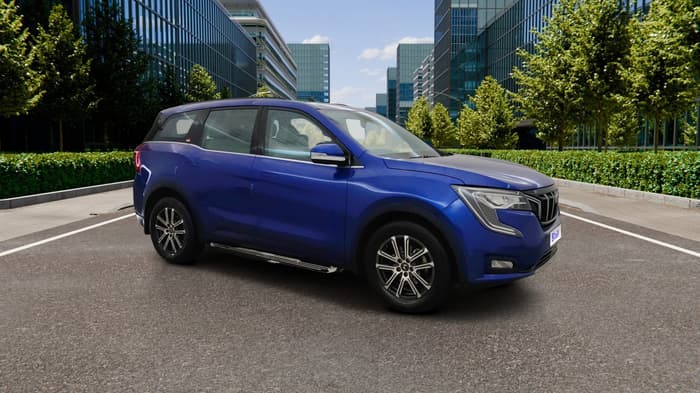2022 Mahindra XUV700 AX 7 D MT 7 STR, Diesel, Manual, 1,38,592 km, Right Front Diagonal