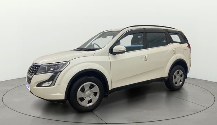 2020 Mahindra XUV500 W7, Diesel, Manual, 61,904 km, Left Front Diagonal